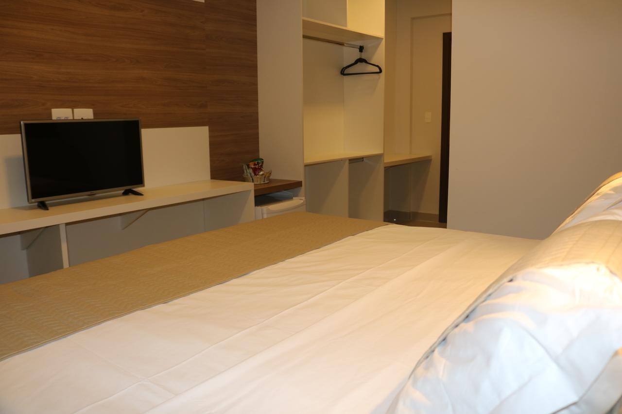 Ferienwohnung Bristol Aline Delmiro Gouveia Exterior foto
